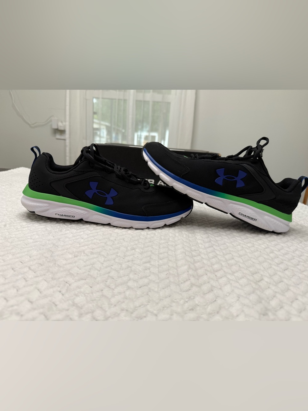Under Armour Charged Assert 9 Running Sneakers Men's Black Blue Green - size 12